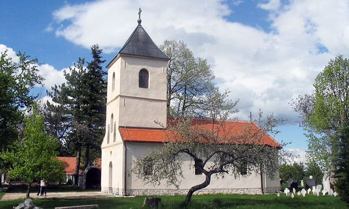 Crkva Svetih Petra i Pavla u Sirogojnu (foto sirogojno.rs)