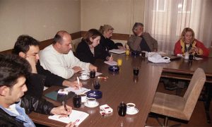 Прес конференција у општини 1999.