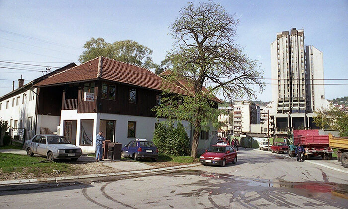 Užice 1998, ispred Robne kuće Beograd