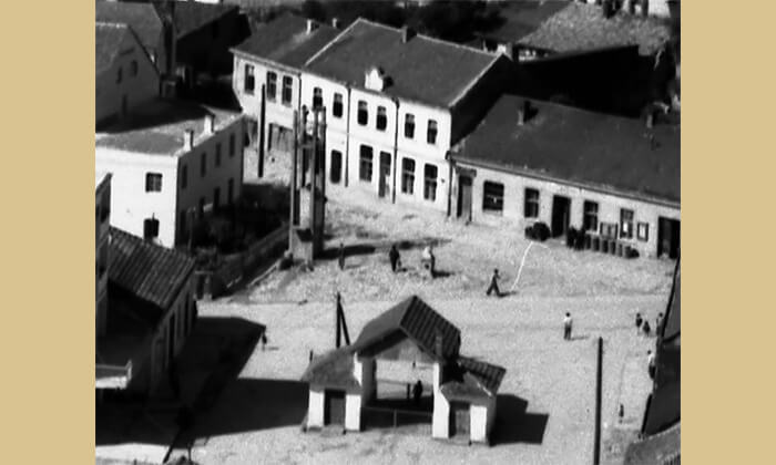 Centar Rakijske 1956. godine sa velikom vagom