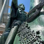 1 Detalji sa tek završenog čišćenja spomenika knezu Mihailu.