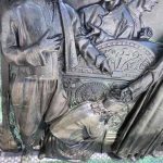 2 Detalji sa tek završenog čišćenja spomenika knezu Mihailu.