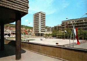 Tek otvoren trg Partizana sa dominatnom kulom 1961. god.