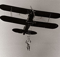 Akrobata Aleksić nad Užicem