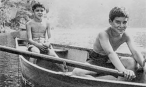 Ponekad bi dobili besplatno da voze čamac na plaži “Jadran”