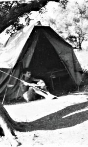 Srbo Nikitović kampuje u „Užičkim Buljaricama“