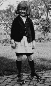 Do 1956. točkići na rolšuama su bili gvozdeni, a onda su presvučeni gumom