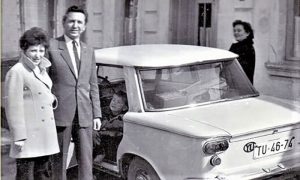 Konstantin Petrović, alijas Mijo Tutula u staroj dobroj Jugi sa porodicom